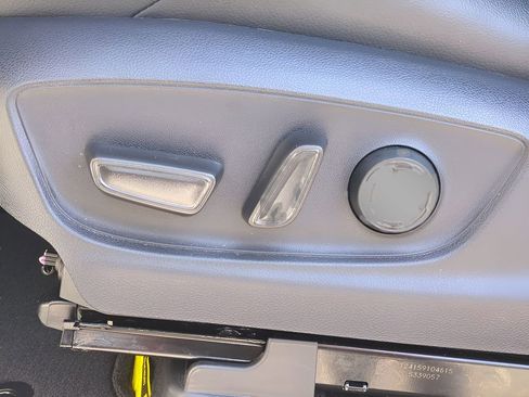 Used 2024 Toyota Tacoma TRD Sport w/ TRD Sport Premium Package image 28