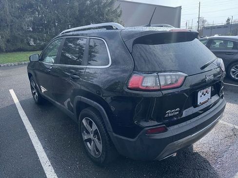 Used 2019 Jeep Cherokee Limited image 4