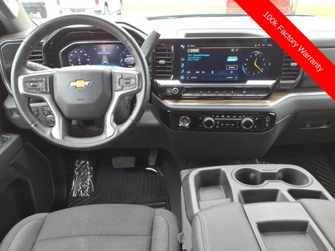 Used 2024 Chevrolet Silverado 1500 LT AWD/4WD image 15