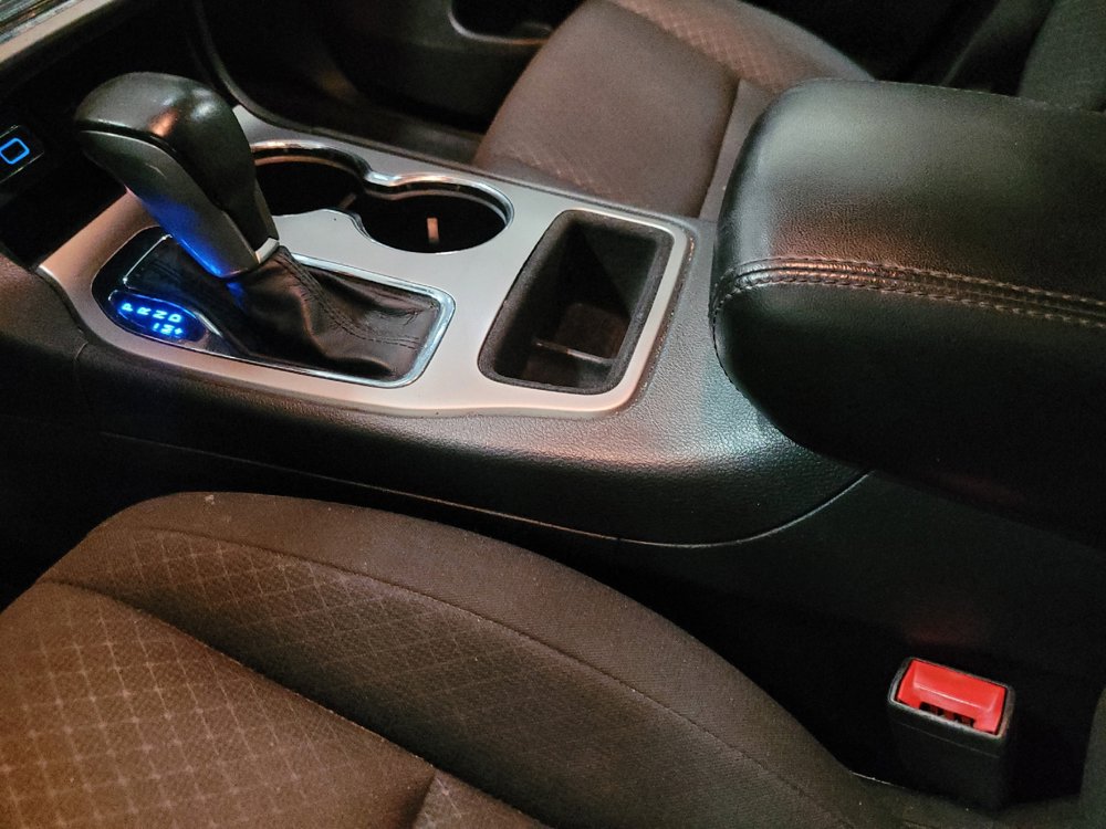 Used 2019 Jeep Grand Cherokee Laredo AWD/4WD image 26