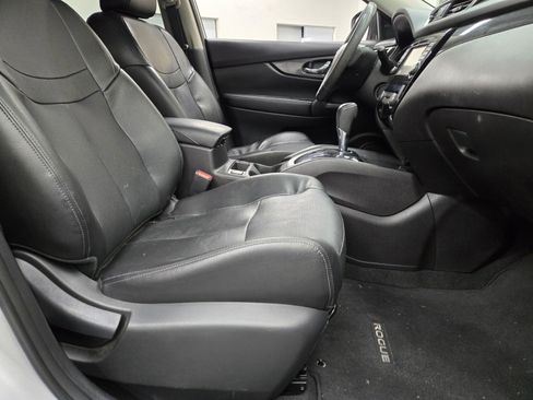 Used 2016 Nissan Rogue SL w/ SL Premium Package image 12