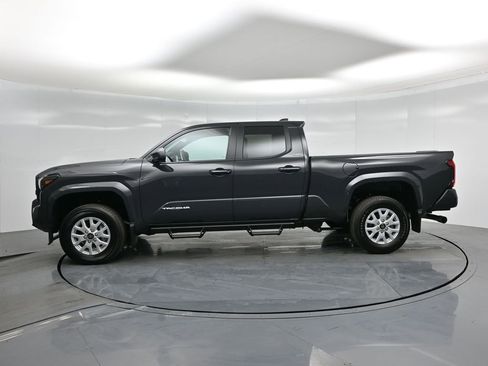 Used 2025 Toyota Tacoma SR5 image 24