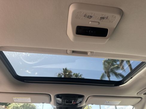New 2026 Kia Carnival SX FWD image 16
