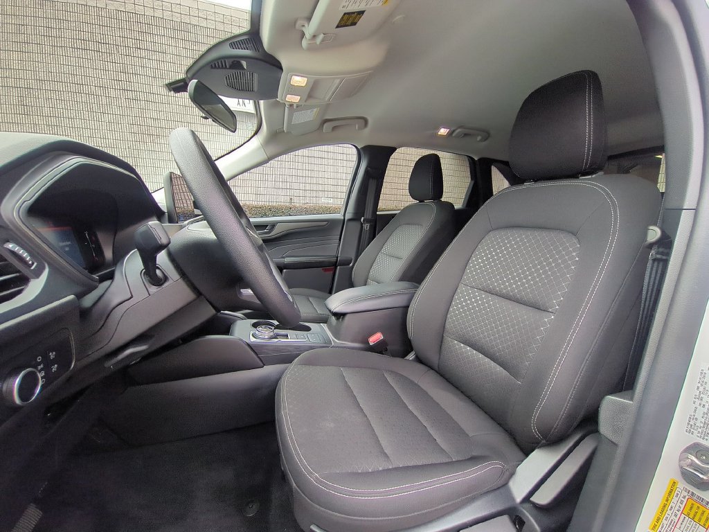 Used 2025 Ford Escape Active AWD/4WD image 21