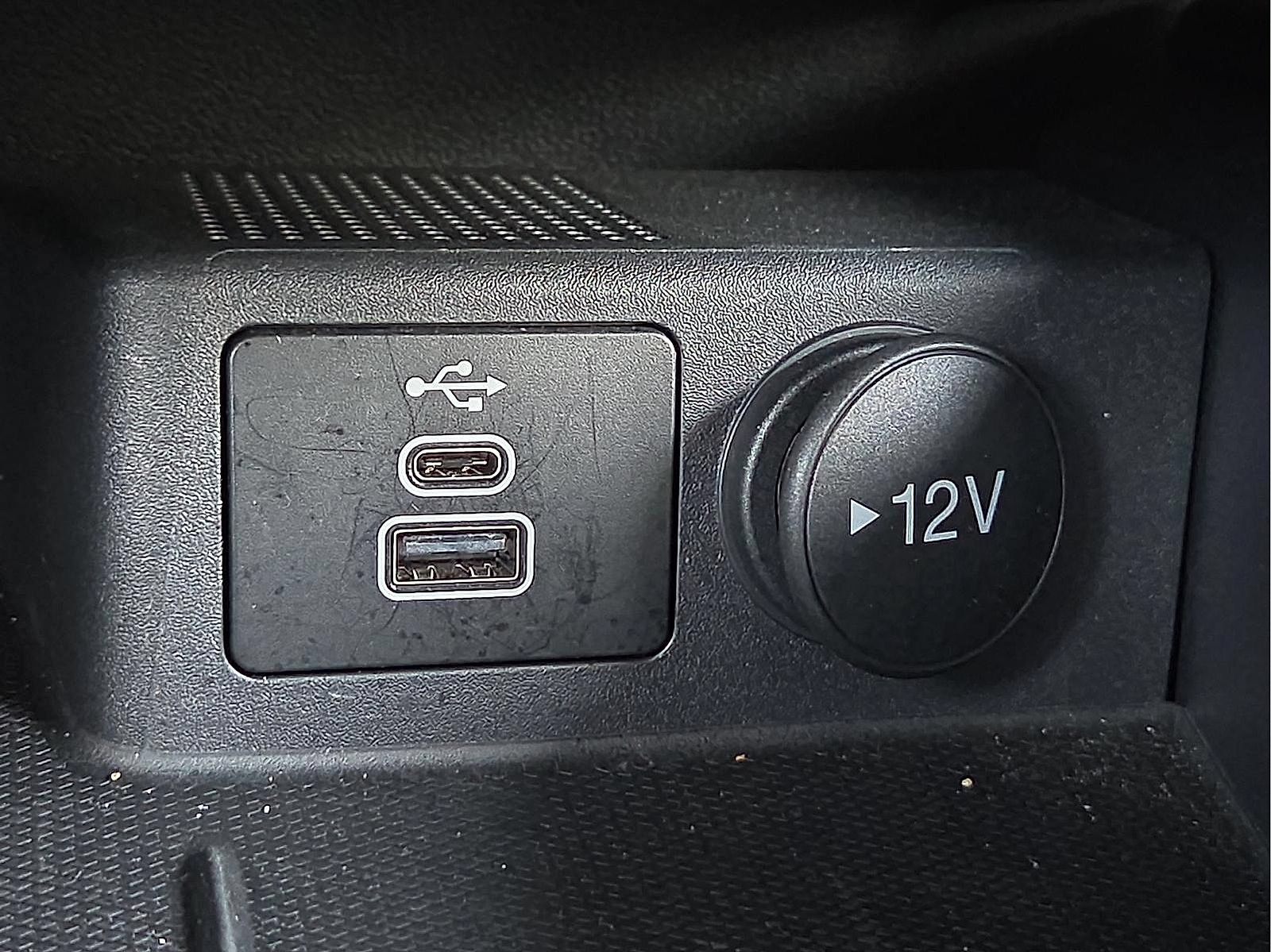 Used 2025 Ford Escape ST-Line FWD image 16