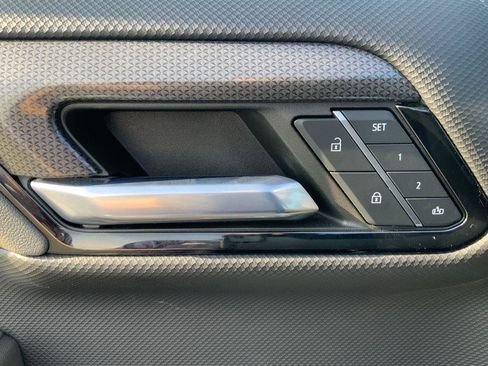 Used 2023 Chevrolet Silverado 1500 ZR2 w/ Technology Package image 26