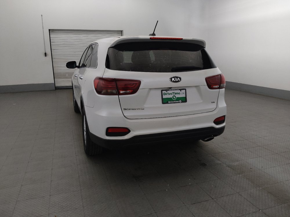 Used 2019 Kia Sorento AWD V6 image 6