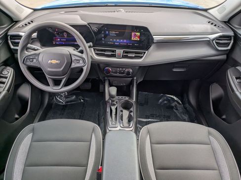 Used 2024 Chevrolet TrailBlazer LS FWD image 23