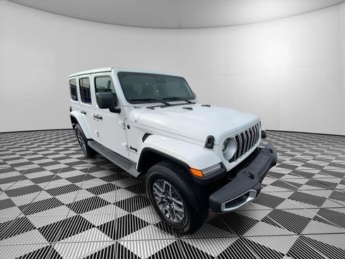 New 2025 Jeep Wrangler Sahara AWD/4WD image 3