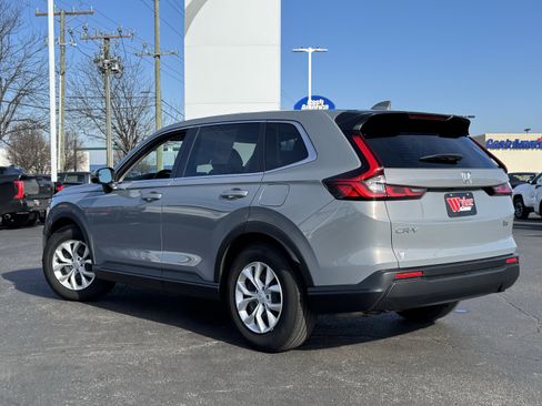Used 2024 Honda CR-V LX image 17