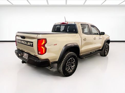 Used 2024 Chevrolet Colorado ZR2 w/ Technology Package AWD/4WD image 4
