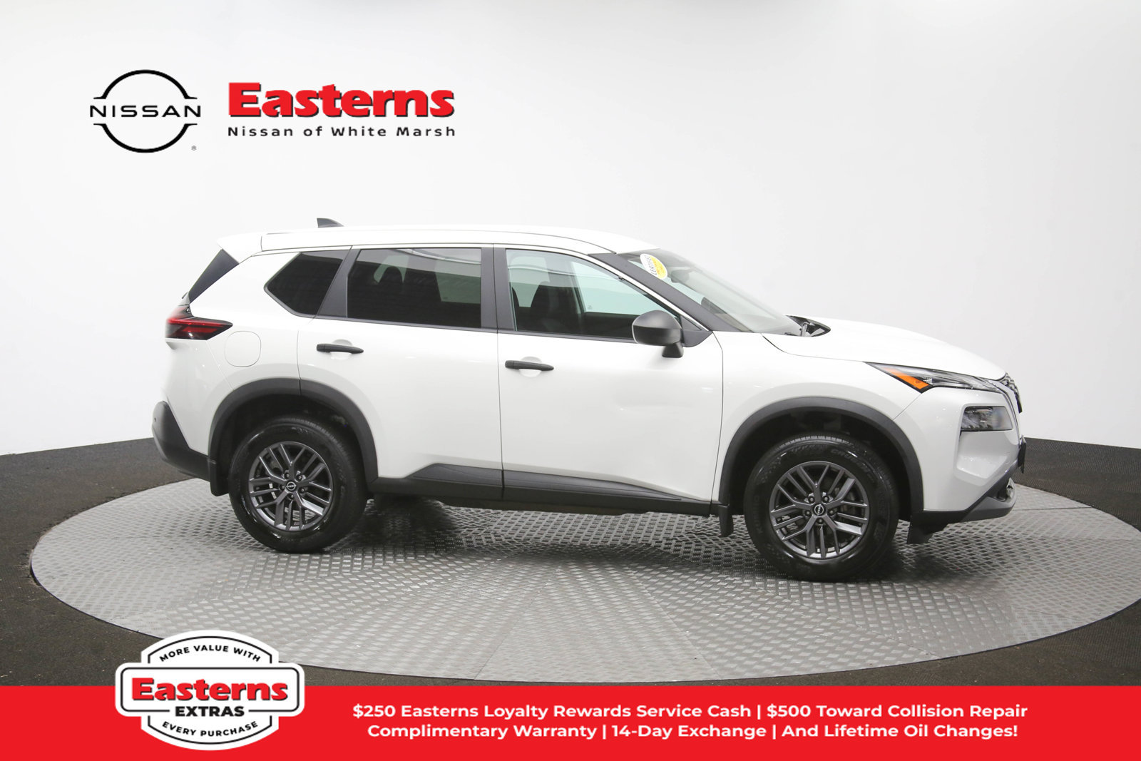 Used 2023 Nissan Rogue S AWD/4WD image 46