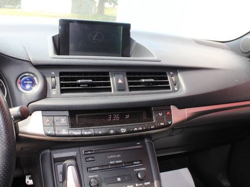 Used 2014 Lexus CT 200h w/ F Sport w/Nuluxe Interior FWD image 11