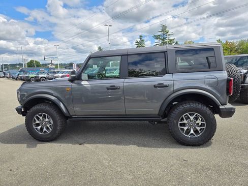 New 2025 Ford Bronco Badlands AWD/4WD image 8