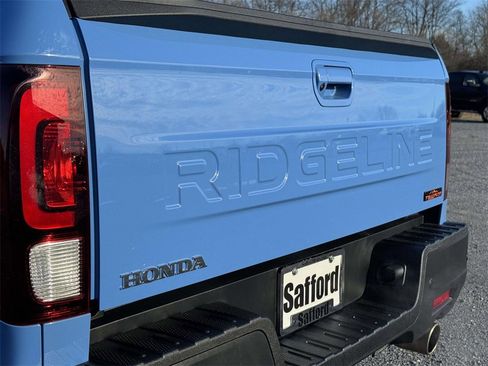 Used 2025 Honda Ridgeline TrailSport image 11