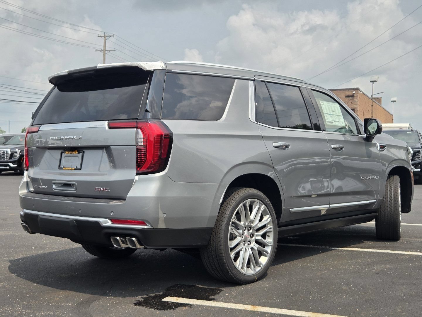 New 2026 GMC Yukon Denali w/ Denali Reserve Package AWD/4WD image 21