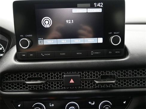 Used 2023 Honda HR-V Sport image 4