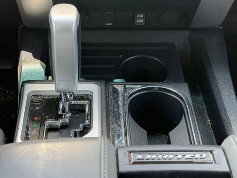 Used 2016 Toyota Tundra Limited w/ Limited Premium Package RWD image 18