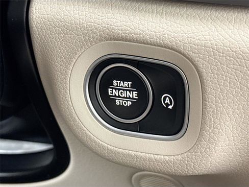 Used 2024 Mercedes-Benz GLE 450 4MATIC image 21