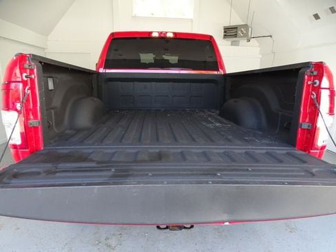 Certified 2024 RAM 2500 Big Horn w/ Bed Utility Group AWD/4WD image 19