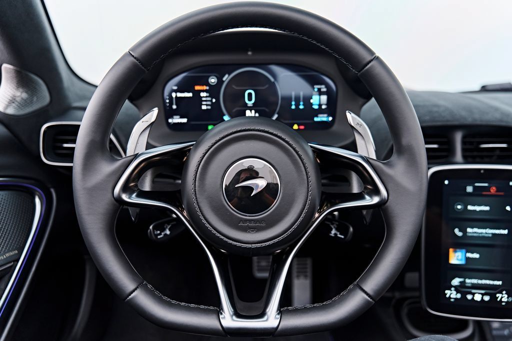 Used 2025 McLaren Artura Spider RWD image 56