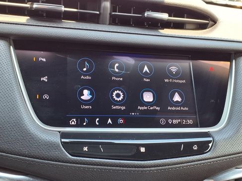 Used 2020 Cadillac XT5 Premium Luxury FWD image 6