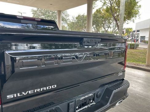 Used 2022 Chevrolet Silverado 1500 LT Trail Boss w/ LT Trail Boss Premium Package image 23