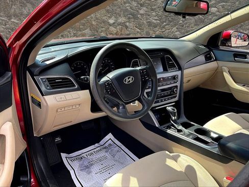 Used 2017 Hyundai Sonata Sport image 12