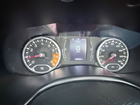 Used 2018 Jeep Renegade Latitude image 15