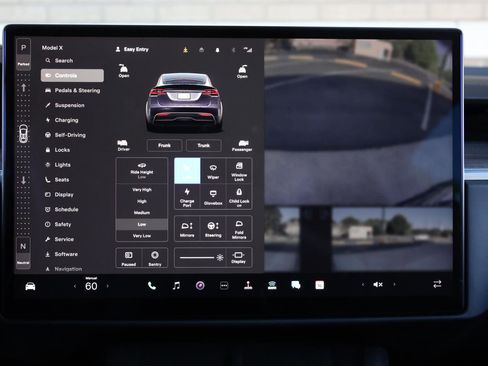 Used 2023 Tesla Model X AWD/4WD image 35
