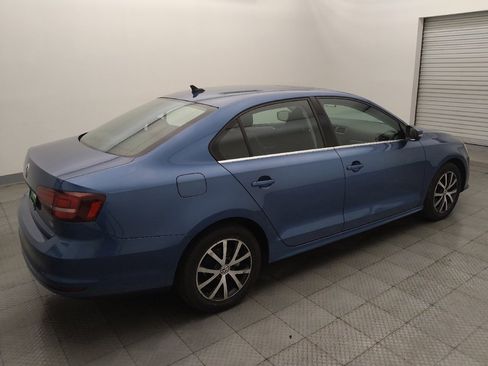 Used 2017 Volkswagen Jetta SE FWD image 10