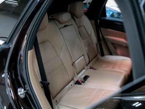 Used 2019 Porsche Cayenne image 80