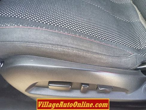 Used 2015 Chevrolet Equinox LT w/ Driver Convenience Package image 20