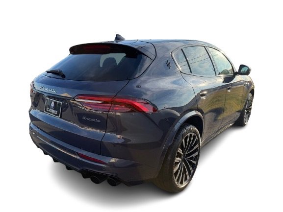 Used 2025 Maserati Grecale Modena AWD/4WD image 5