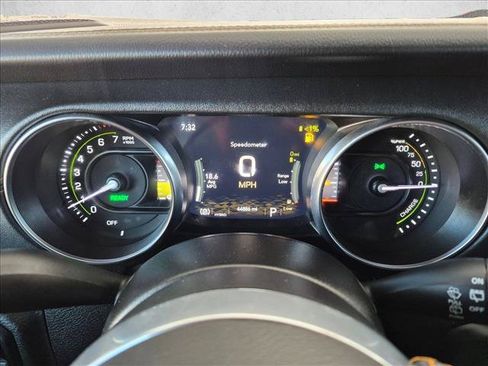 Used 2021 Jeep Wrangler Unlimited Sahara AWD/4WD image 12