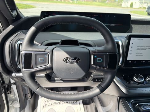 New 2026 Ford Expedition Max Platinum AWD/4WD image 18