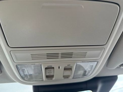 Used 2022 Honda Accord EX-L image 38