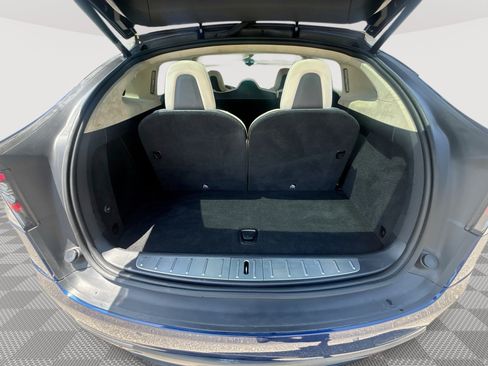 Used 2018 Tesla Model X 75D AWD/4WD image 22