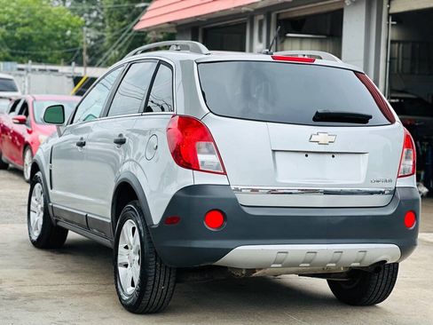 Used 2013 Chevrolet Captiva Sport LS FWD image 8