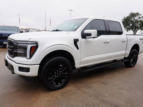 Certified 2025 Ford F150 Lariat w/ Equipment Group 501A Mid image 3