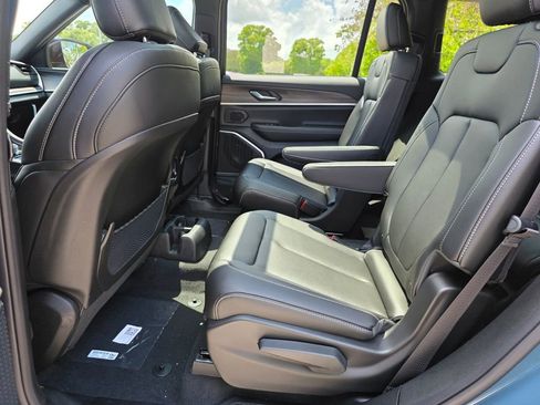 New 2026 Jeep Grand Cherokee L Limited RWD image 9
