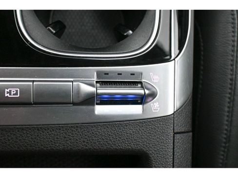 Used 2022 Kia Carnival SX Prestige image 51