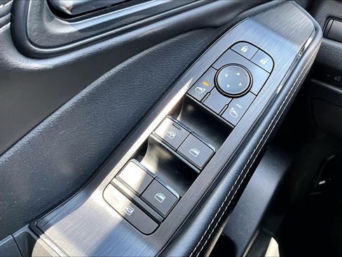 Certified 2023 Nissan Rogue SV w/ SV Premium B Package FWD image 34