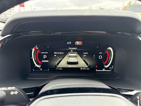 New 2026 Nissan Pathfinder SL FWD image 15