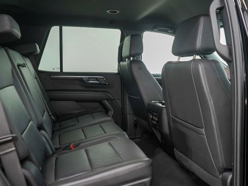 Used 2025 Chevrolet Tahoe LT AWD/4WD image 14