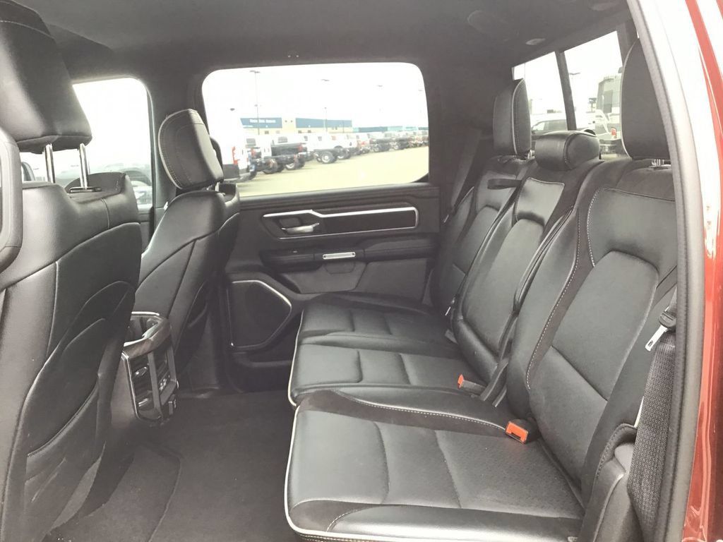 Used 2025 RAM 1500 Laramie AWD/4WD image 17