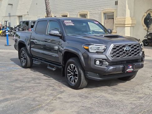 Used 2023 Toyota Tacoma TRD Sport w/ Black Out Package (TMS) AWD/4WD image 3