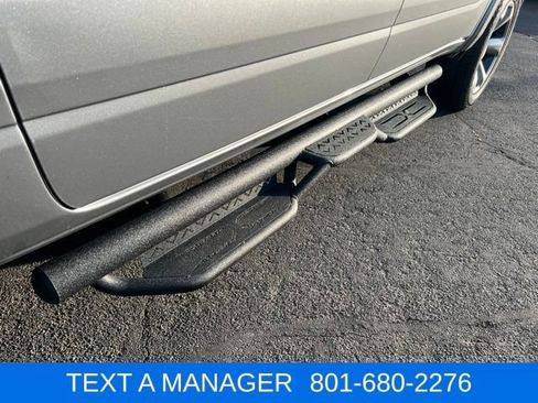 Used 2020 RAM 1500 Laramie w/ Off Road Group AWD/4WD image 7
