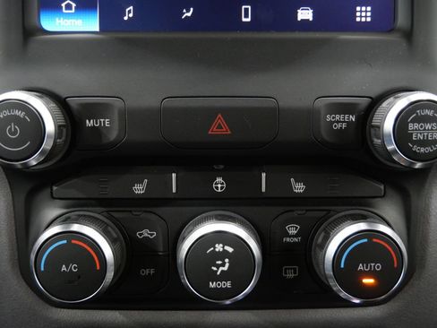 Used 2023 RAM 1500 Big Horn AWD/4WD image 18