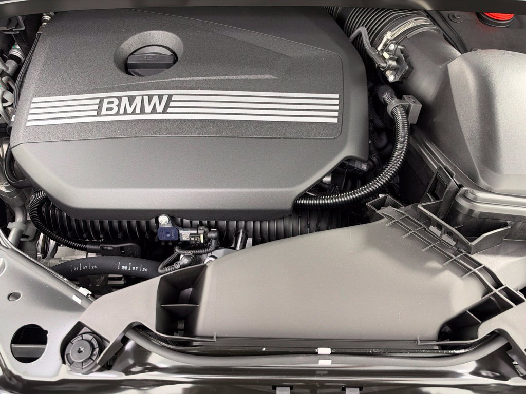 New 2027 BMW X2 xDrive28i w/ Technology Package AWD/4WD image 25